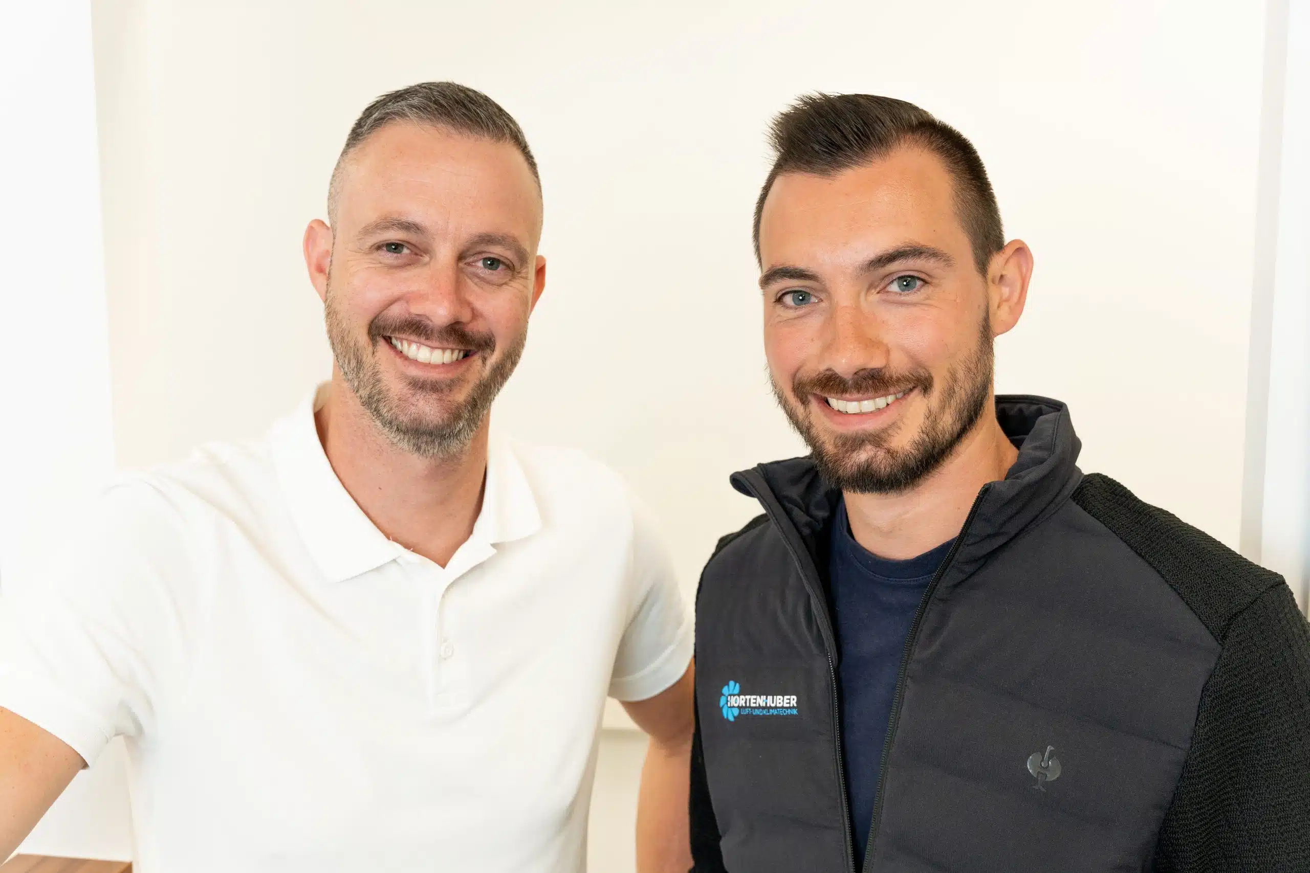 Philipp und Daniel Hörtenhuber im Büro.