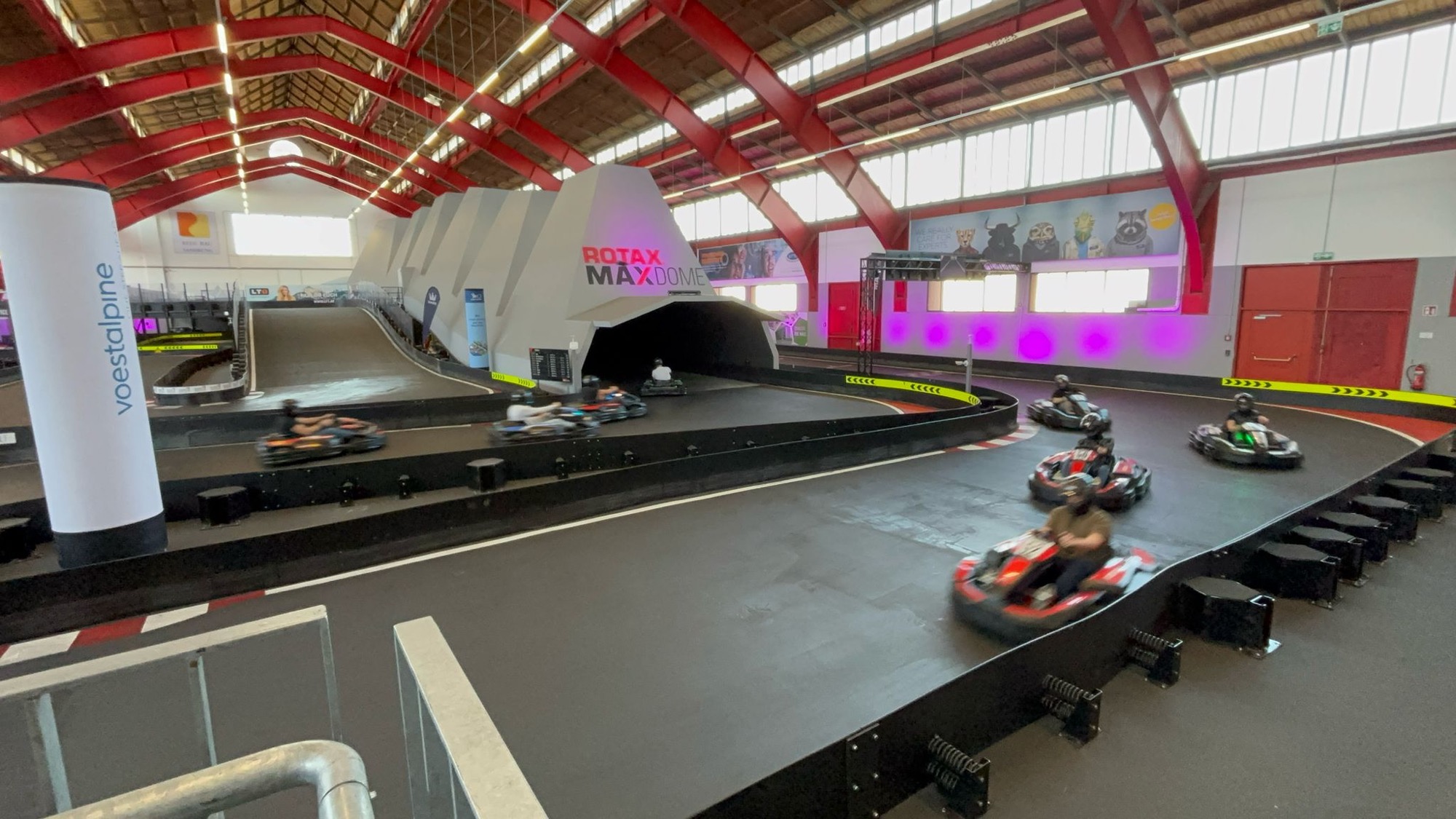 Gokart-Bahn beim gemeinsamen Teamausflug.